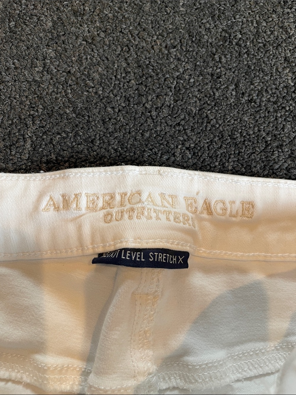 American Eagle Outfitters White Stretch Jeans - Picture 2 of 8